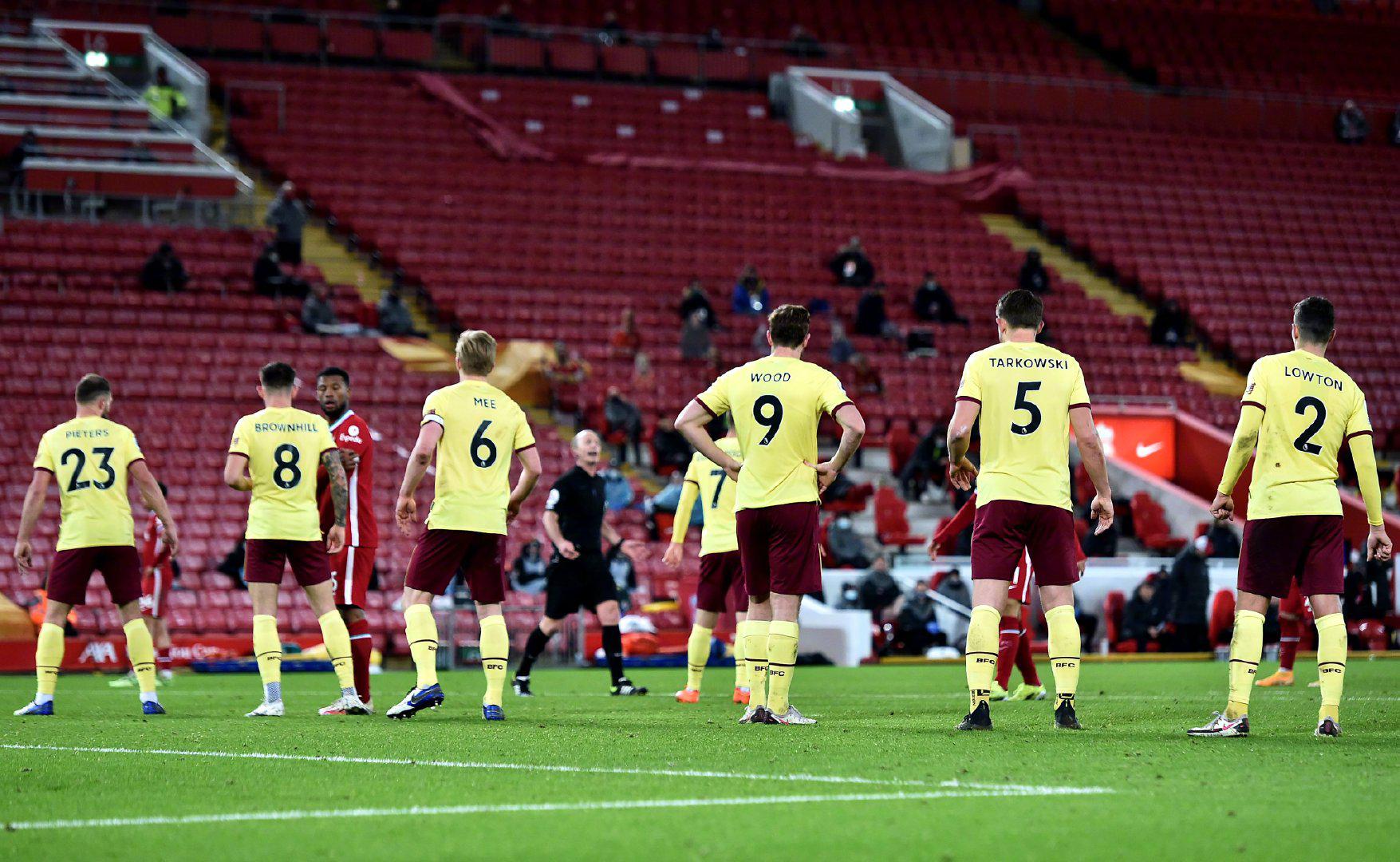 了酋长球场 了酋长球场